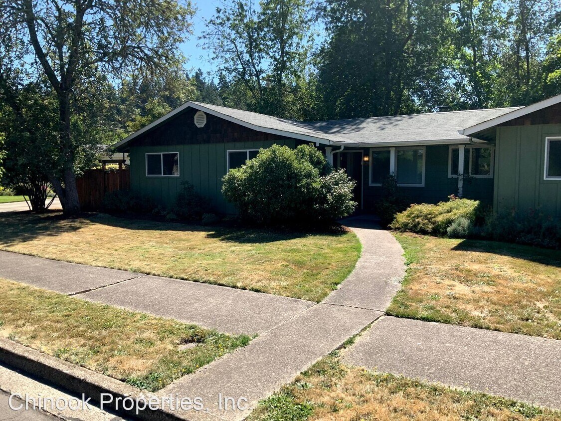3 br, 2 bath House 4265 Ferry Street House Rental in Eugene, OR