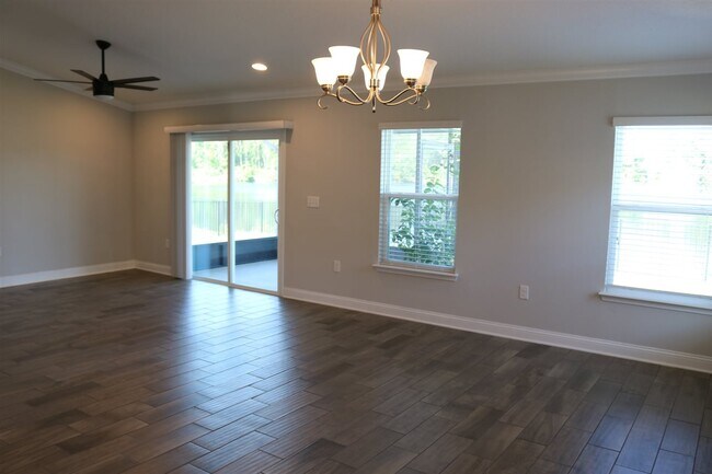 Foto del edificio - 238 Lost Lake Dr