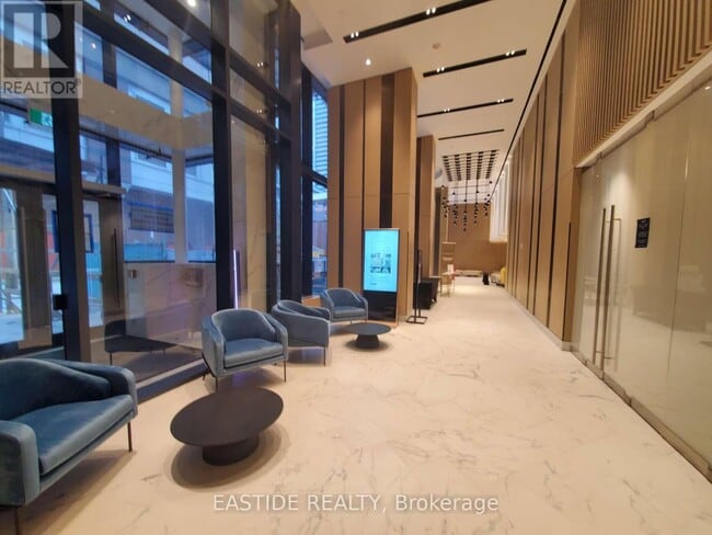 Building Photo - 38 Widmer St