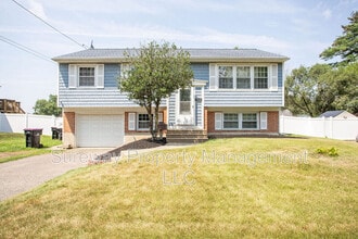 Building Photo - 319 Davistown Rd