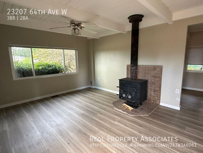 Foto del edificio - 23207 64th Ave W