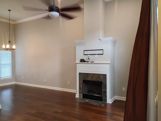 Building Photo - Nice Blanchard Home/Close to Golf course