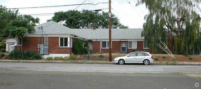 Building Photo - 1501-1519 N Colfax St