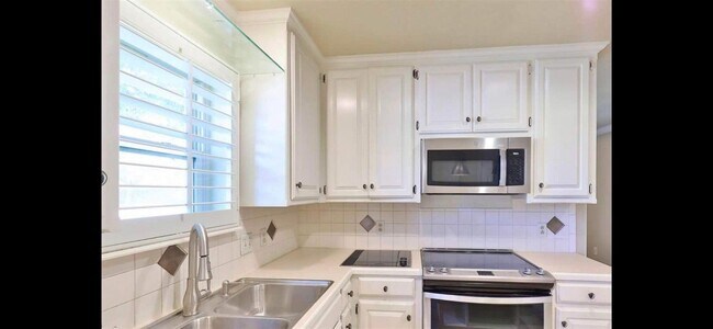 Foto del edificio - 2 story, corner lot, Wylie West Schools