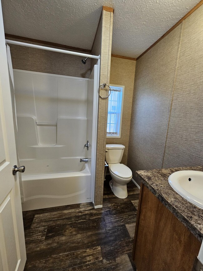 Building Photo - 9 Mapledale Acres