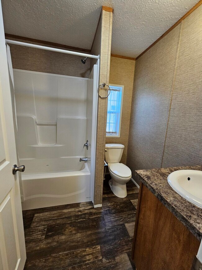 Foto del edificio - 9 Mapledale Acres