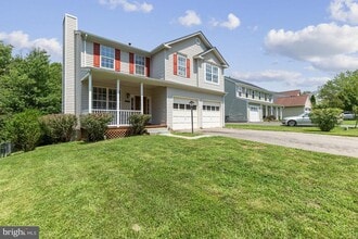 Building Photo - 6178 Oaklawn Ln
