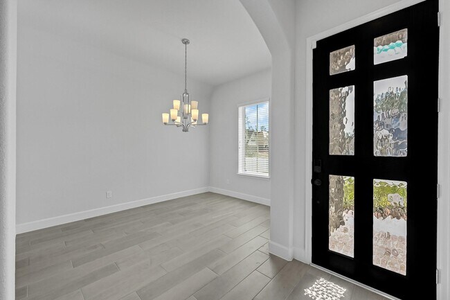 Foto del edificio - 15835 Bird of Paradise Dr