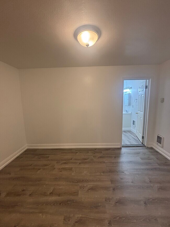 dormitorio principal - 1700 California Ave S