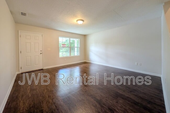 Photo - 1228 Lake Shore Blvd House