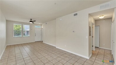 Building Photo - 334 Newberry Tr