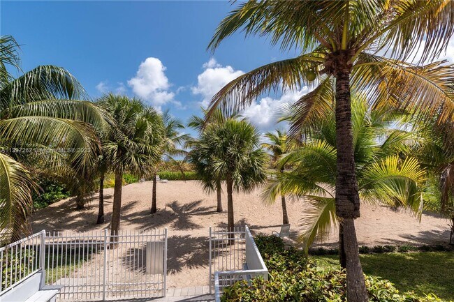 Building Photo - 9341 Collins Ave