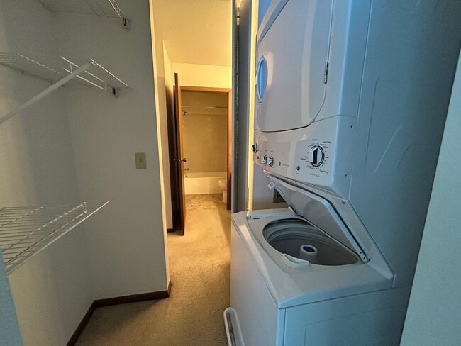 Building Photo - SHI RENTAL