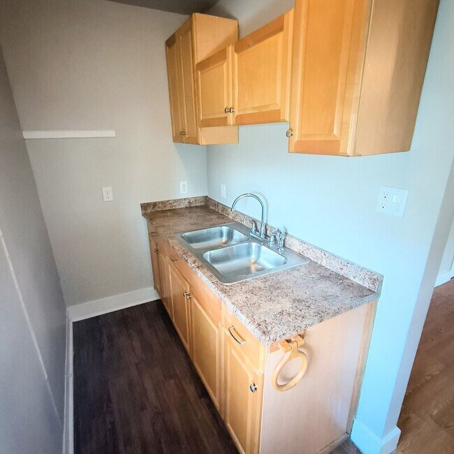 Building Photo - 1507 Union Ave