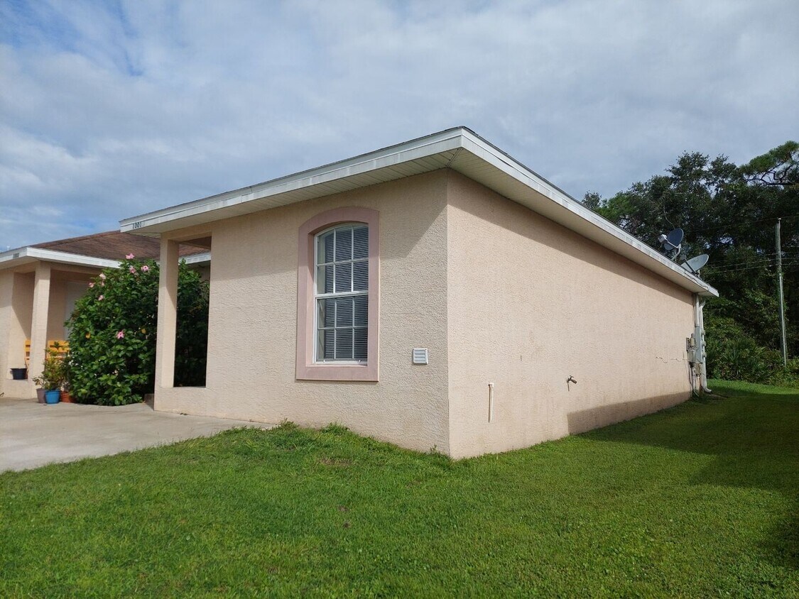 Primary Photo - 2 br, 2 bath House - 1001 Fox Lake Drive