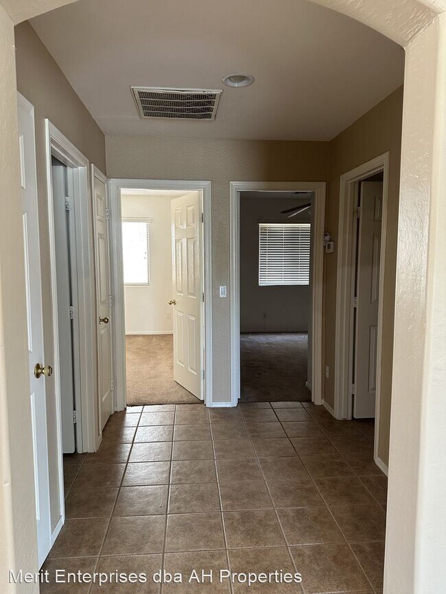 Building Photo - 4 br, 2 bath House - 23307 S 220TH ST