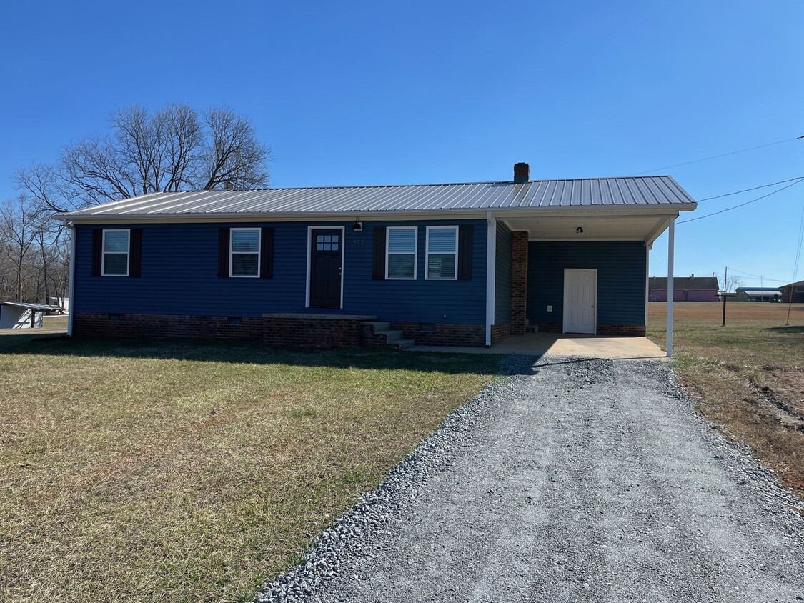 Primary Photo - Beautiful Renovated 3 bedroom 2 bath house