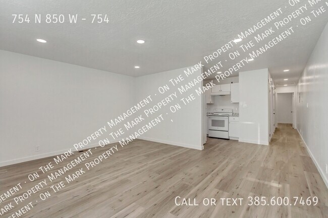 Foto del edificio - 754 N 850 W St
