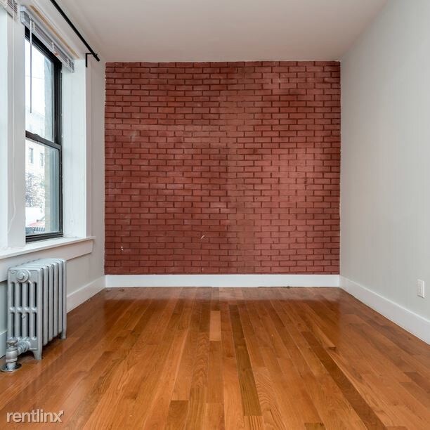 Building Photo - 6136 Woodbine St