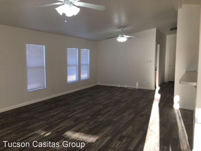Building Photo - 2 br, 2 bath House - 1100 S Houghton Rd #2