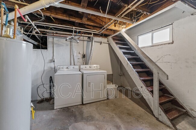 Foto del edificio - 528 E Raymond St