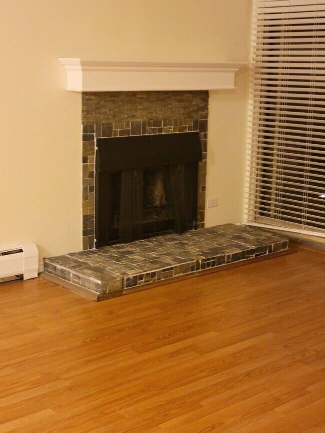 Photo - 2855 S Monaco St Pkwy Apartment