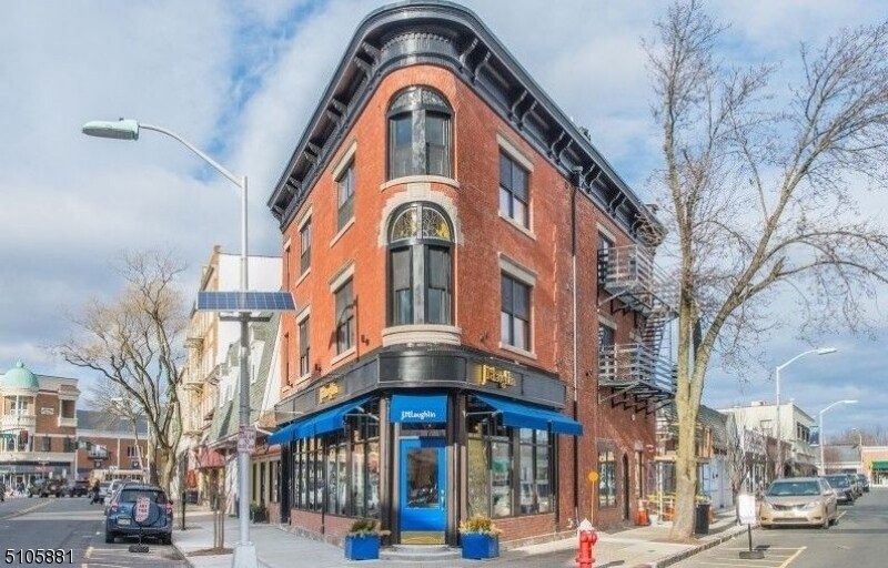 Primary Photo - 44 Elm St