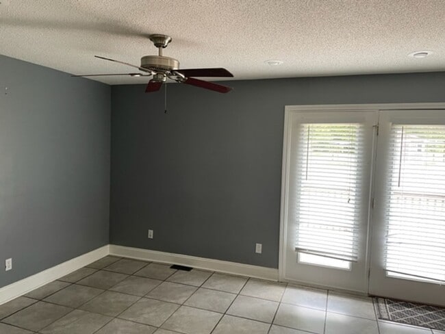 Foto del edificio - Coming Soon!