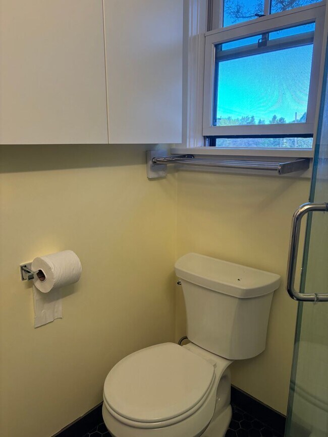 Foto del edificio - 9566 Main St