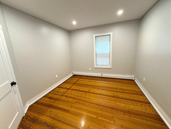 Foto del edificio - 50 Crescent Ave