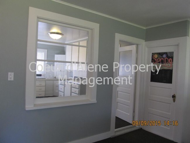 Building Photo - 237 N 16th St