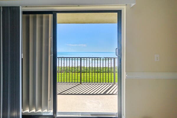 Building Photo - 1465 Florida A1A