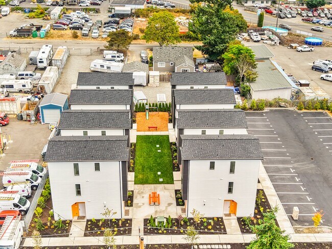 Foto del edificio - 7537 Grange St W