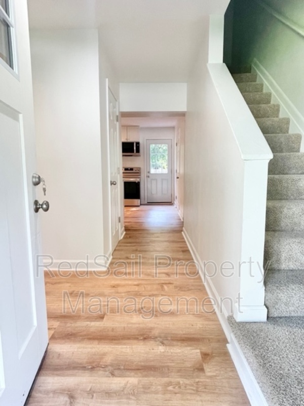 Building Photo - 5492 Olde Towne Rd