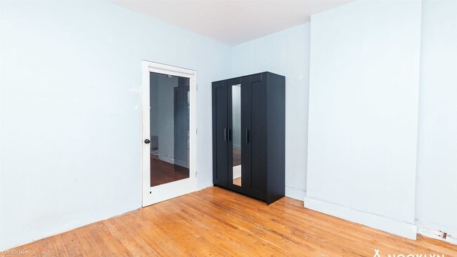 Foto del edificio - 1338 Willoughby Ave