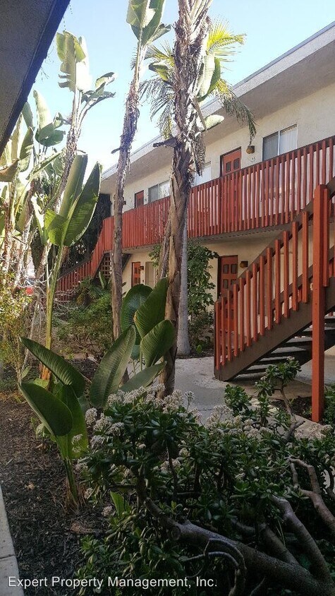 Primary Photo - 4825 70th St