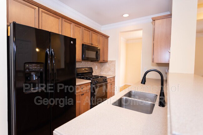 Building Photo - 1741 Highlands View Dr