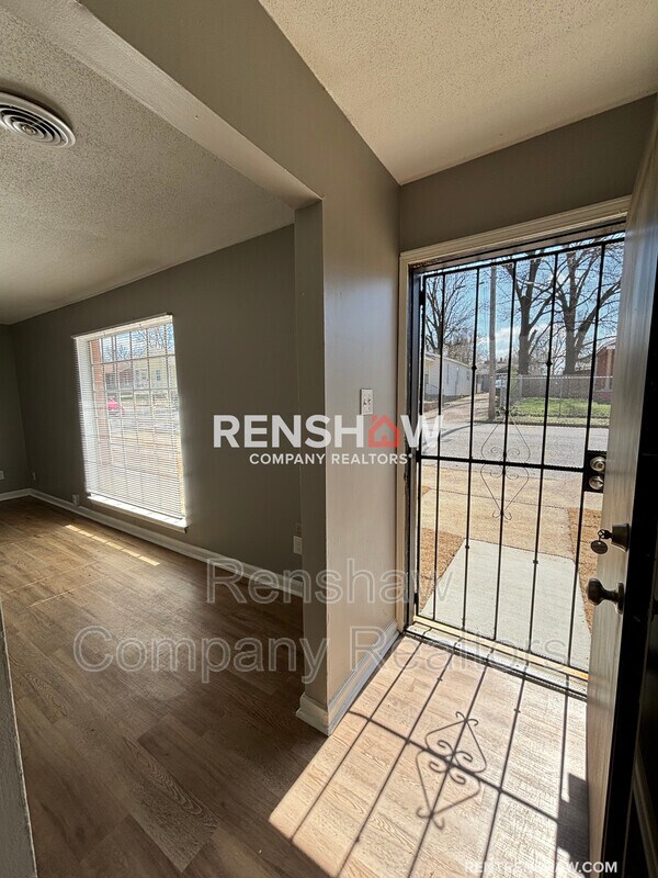 Foto del edificio - 1020 Boston St