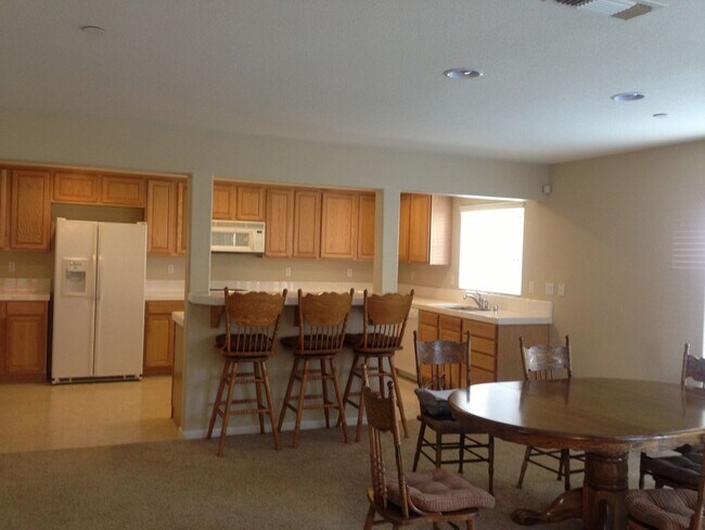 Building Photo - Charming 4-Bedroom Home in Desirable Sprin...