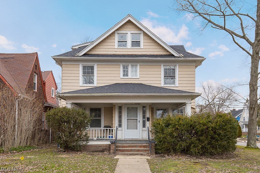 3387 Washington Unit 2, Shaker Heights, OH 44118 Room for Rent in