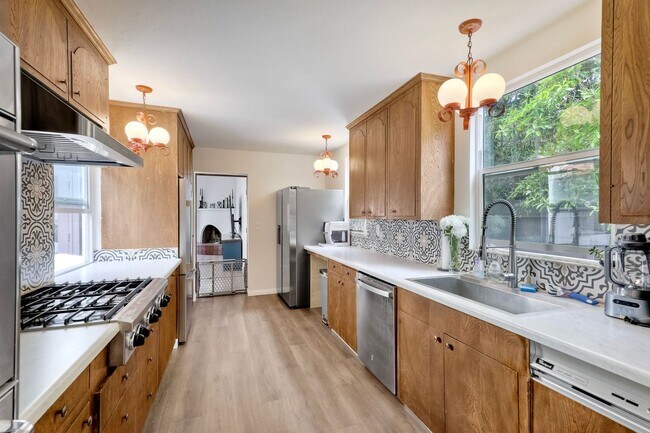 Foto del edificio - Wonderful remodeled La Jolla House with oc...