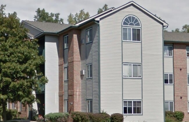 Building Photo - 2700 Marfitt Rd