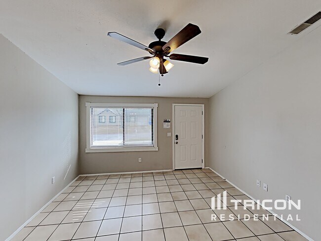 Building Photo - 1243 Piney Branch Cir