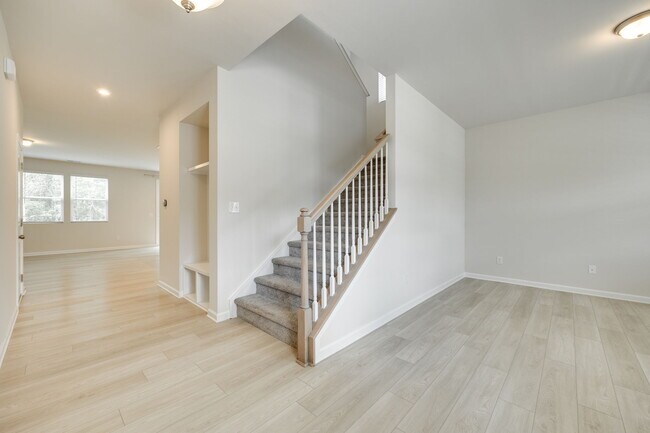 Foto del edificio - 4205 Matindale Way