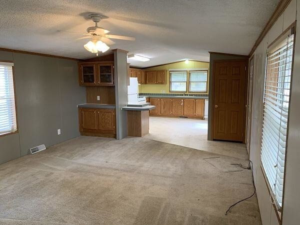 Building Photo - 609 Lincoln St.,  Unit 609