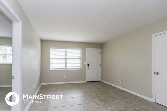 Foto del edificio - 2243 Trelaine Dr