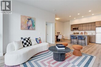 Building Photo - 1333 Weber St E