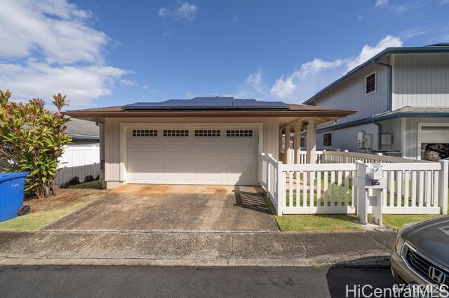 Primary Photo - 99-800-800 Meaala St