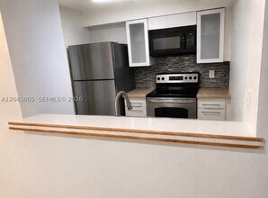 Building Photo - 8475 SW 156th Ct