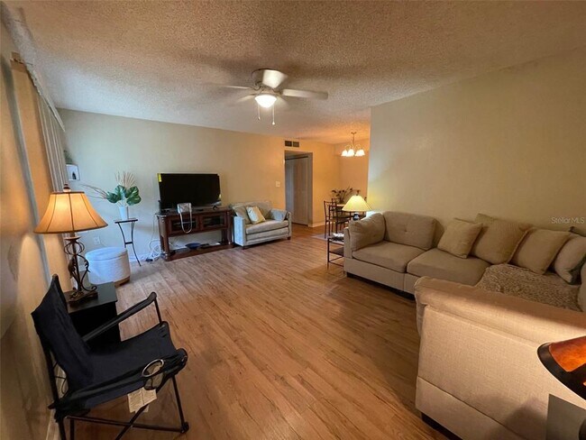 Foto del edificio - 2690 Coral Landings Blvd